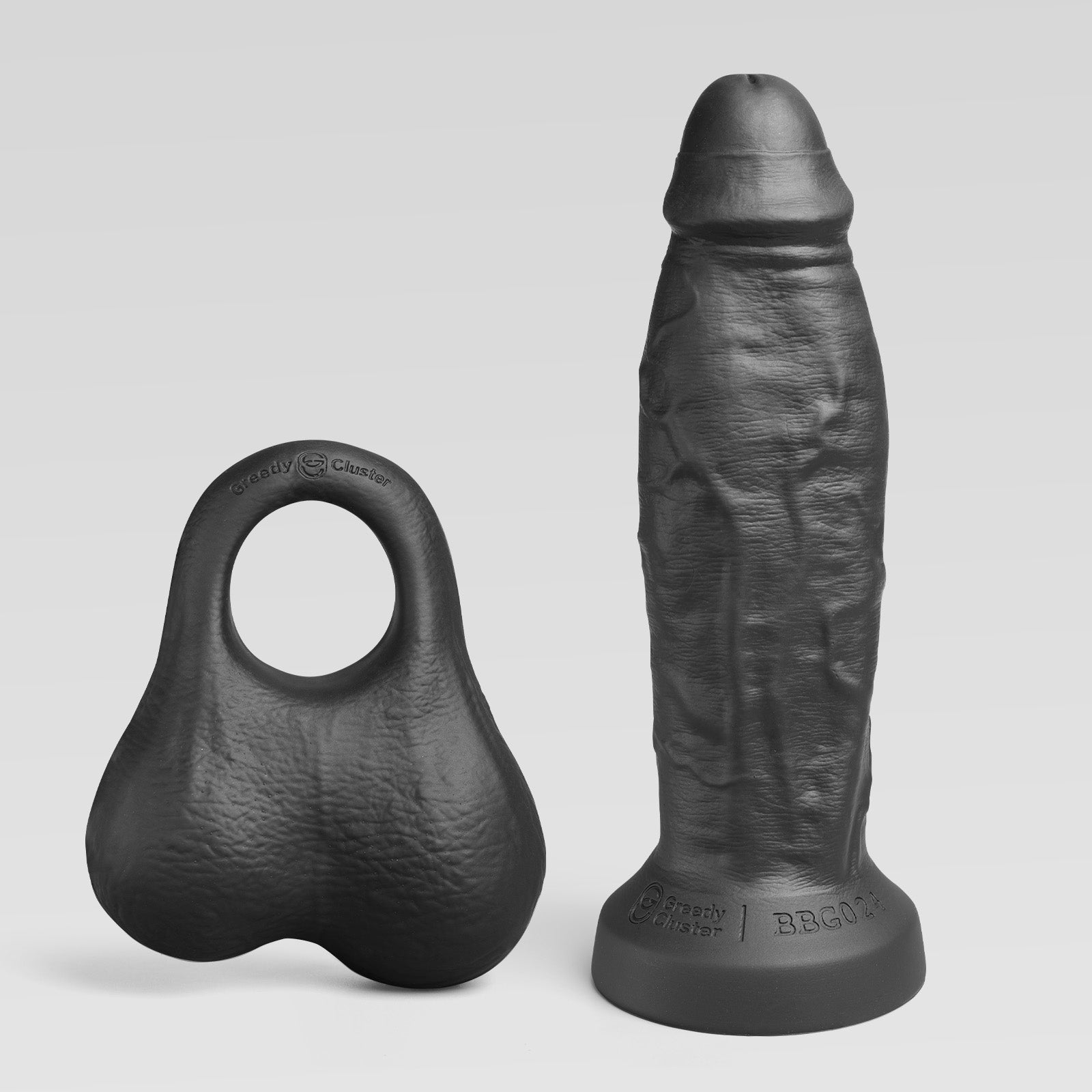 GREEDYBALL SET realistic dildo detail image showing lifelike texture, veins, shape, and body-safe silicone finish